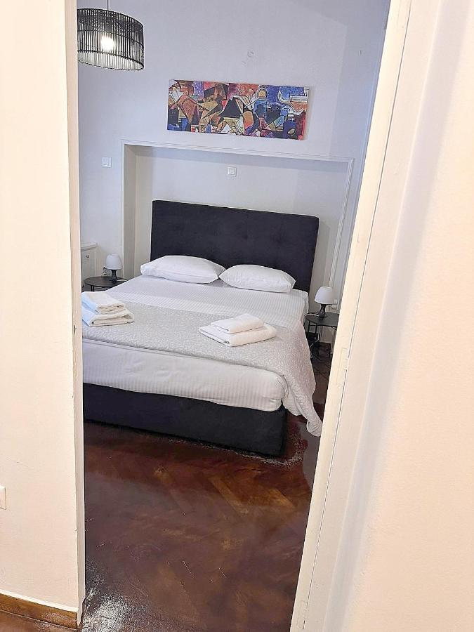 Check Point - Parthenon Apartman Athén Kültér fotó